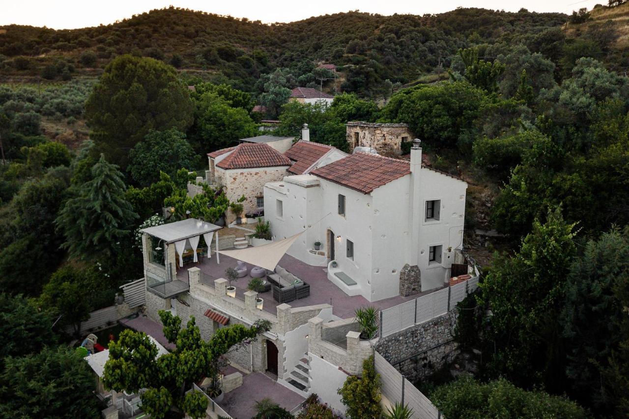 Verekinthos Villas - Pool, Hot Tub, Bbq, Kids Playground, Stunning Mountain Views Yerolákkos Eksteriør bilde